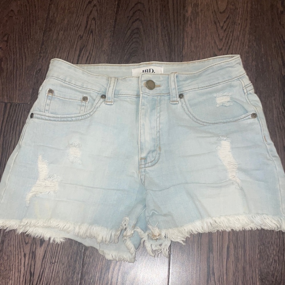 Light Jean shorts